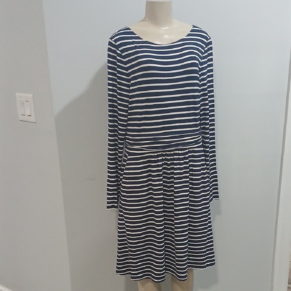 Boden Navy and White Striped Dress  Pre-owned, Excellent Conditions Sz12